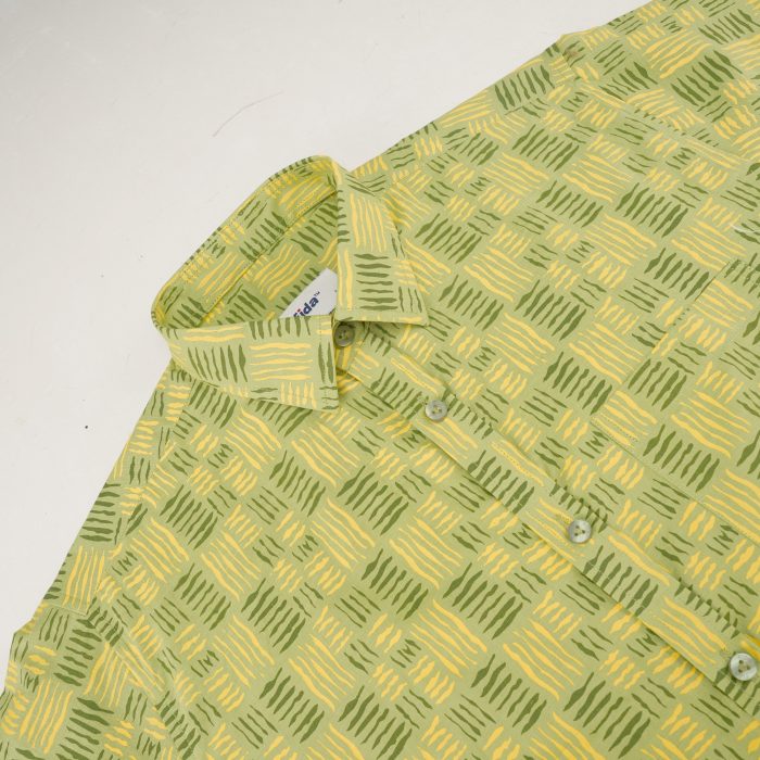 Fida Men's 100% Cotton Printed Half Sleeve Shirt - Image 3